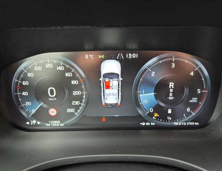 Volvo XC60 SUV / Terénní 2,0 l 145 kw