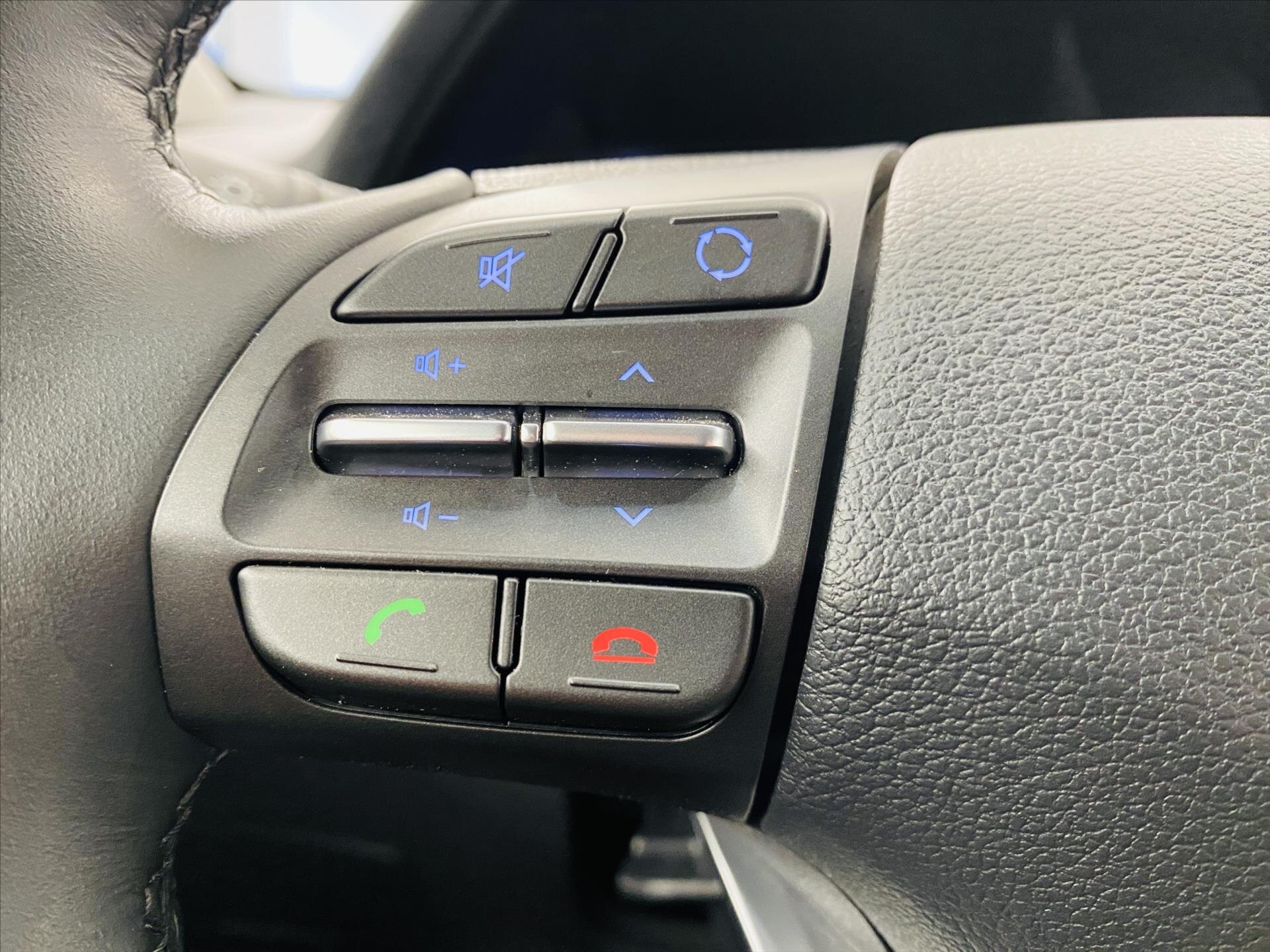 Hyundai i30 Hatchback 998,0 88 kw