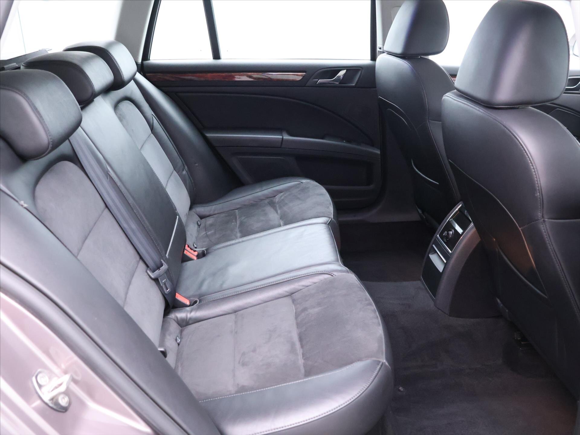 Škoda Superb Kombi 2,0 l 125 kw