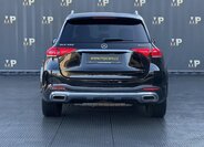 Mercedes-Benz GLE 8