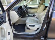 Volkswagen Touareg SUV / Terénní 4,1 l 250 kw