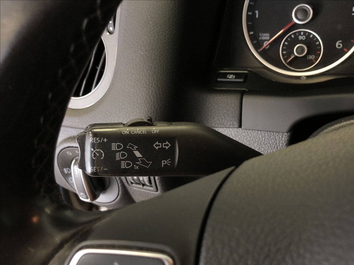 Volkswagen Tiguan SUV 2,0 l 103 kw