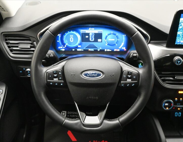 Ford Kuga SUV / Terénní 2,0 l 140 kw