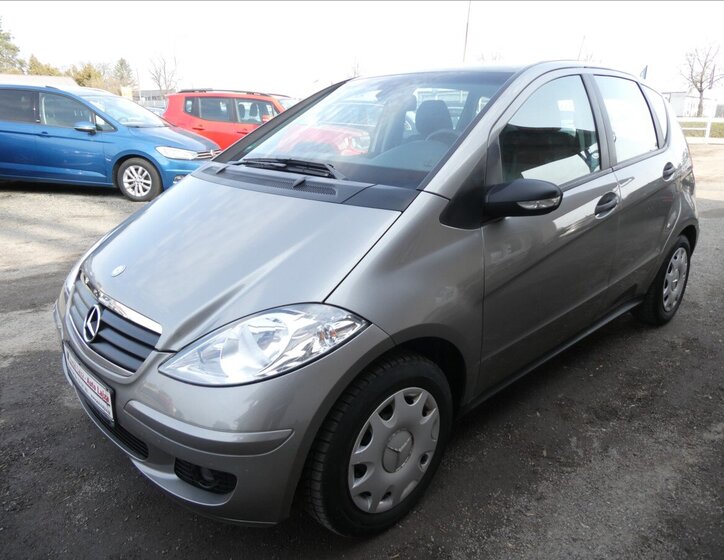 Mercedes-Benz Třídy A Hatchback 1,7 l 85 kw