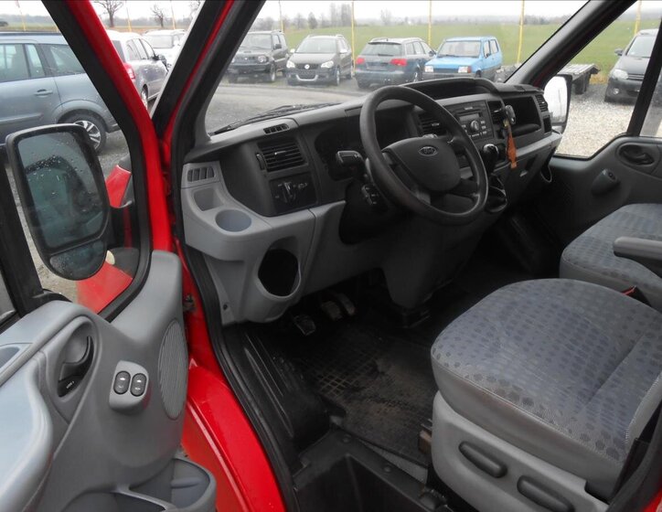 Ford Transit 11