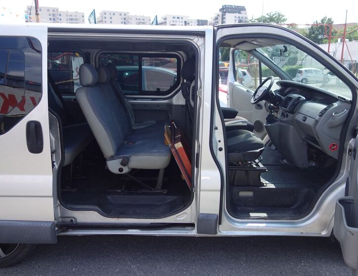 Opel Vivaro 19