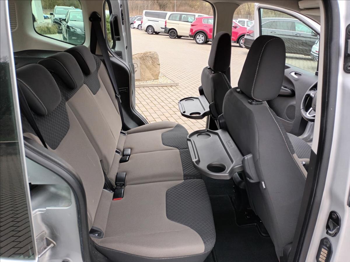 Ford Tourneo Courier MPV 1,5 l 55 kw