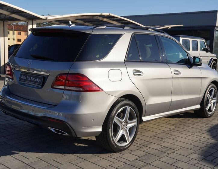 Mercedes-Benz GLE SUV / Terénní 3,0 l 190 kw