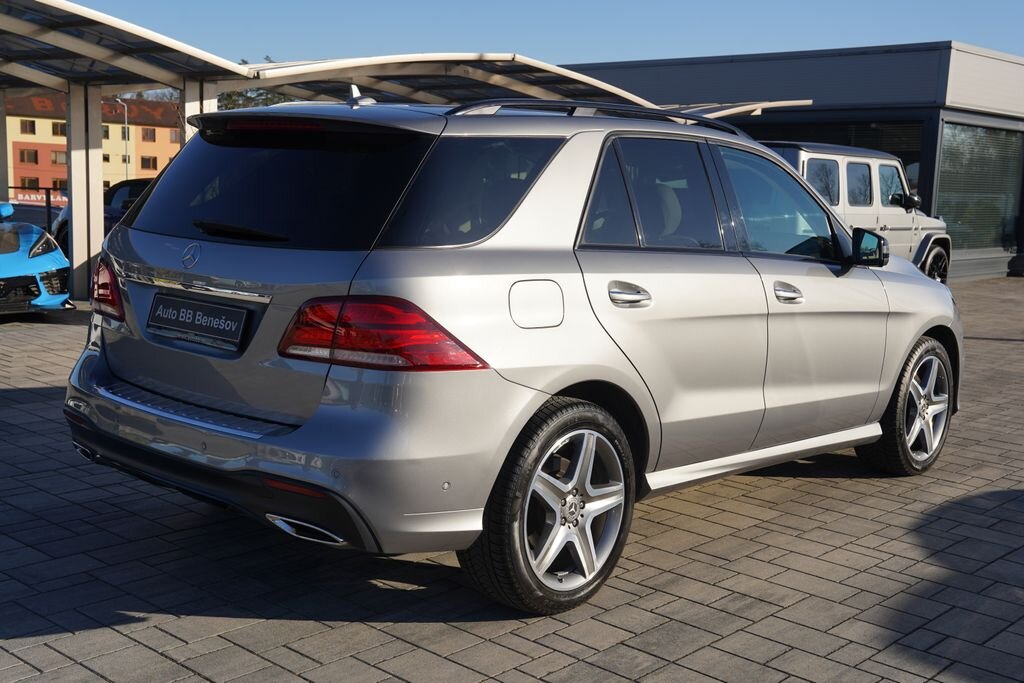 Mercedes-Benz GLE SUV / Terénní 3,0 l 190 kw
