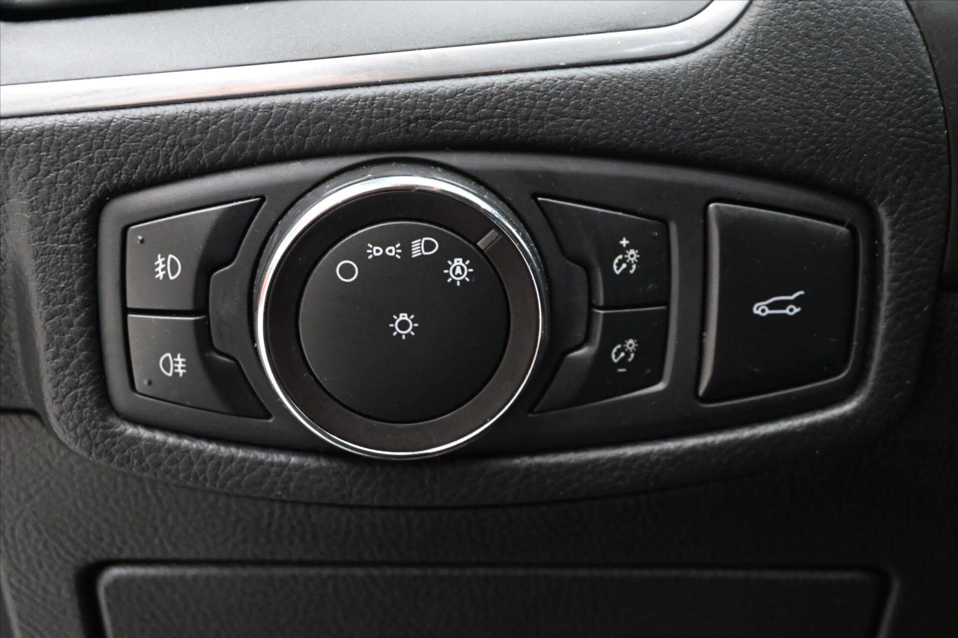 Ford S-MAX MPV 2,0 l 140 kw