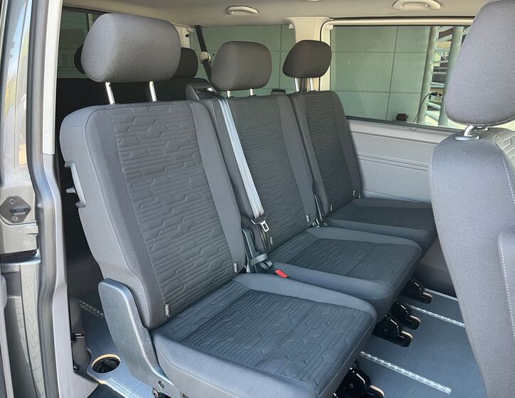 Volkswagen Caravelle 16