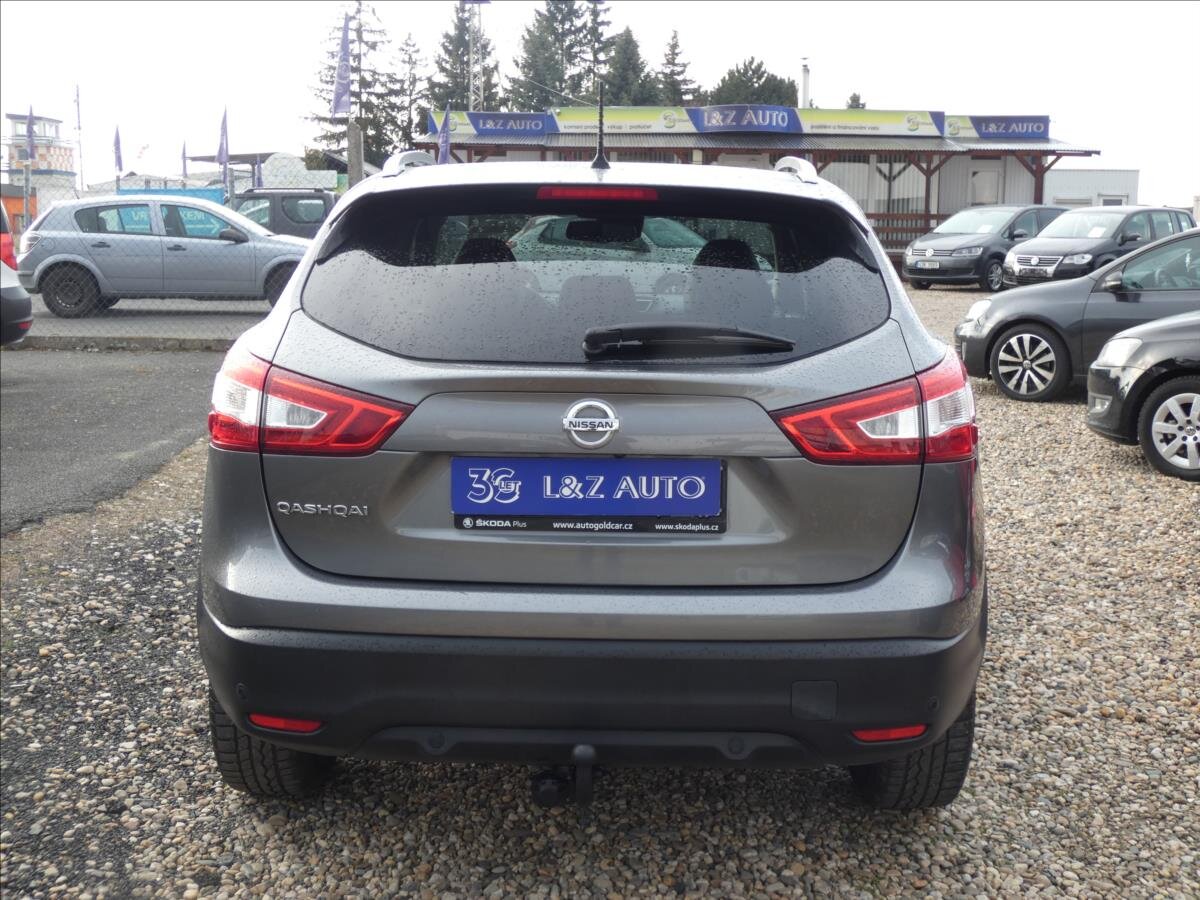 Nissan Qashqai SUV / Terénní 1,2 l 85 kw