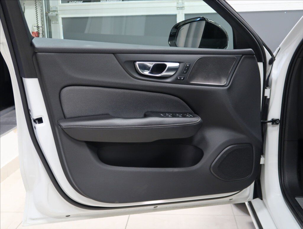 Volvo V60 Kombi 2,0 l 140 kw