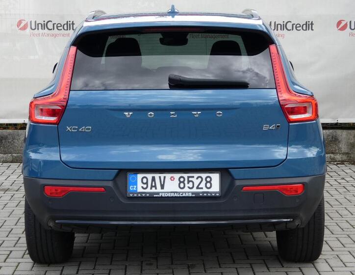 Volvo XC40 4
