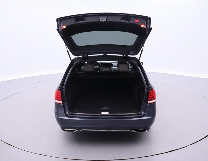 Mercedes-Benz Třídy E Kombi 3,0 l 185 kw