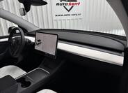 Tesla Model Y 31