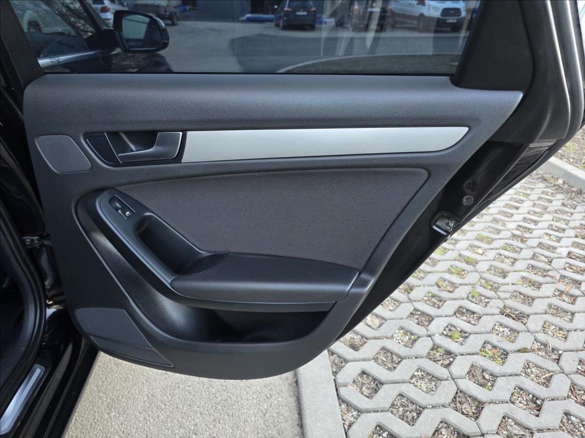 Audi A4 Kombi 2,0 l 88 kw