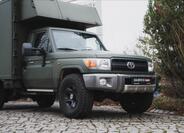 Toyota Land Cruiser 2