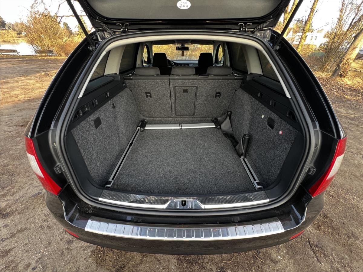 Škoda Superb Kombi 3,6 l 191 kw