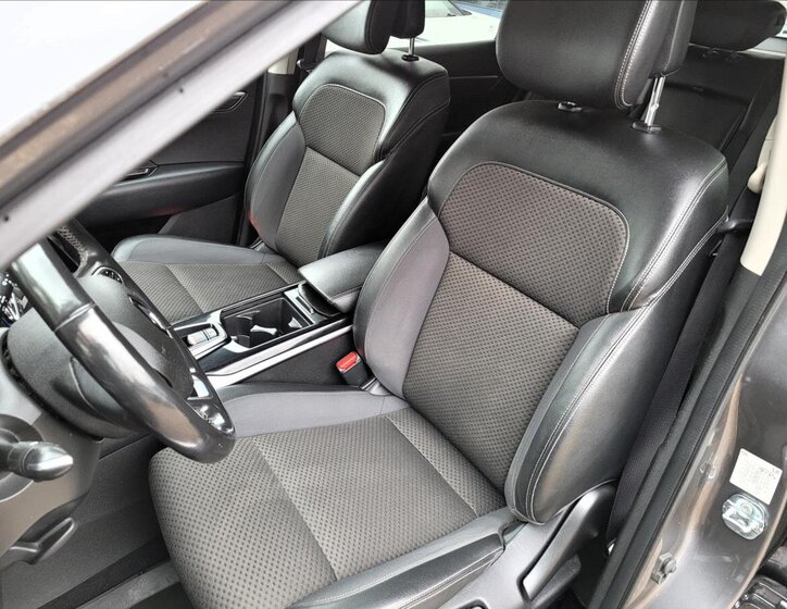 Renault Koleos SUV / Terénní 2,0 l 135 kw