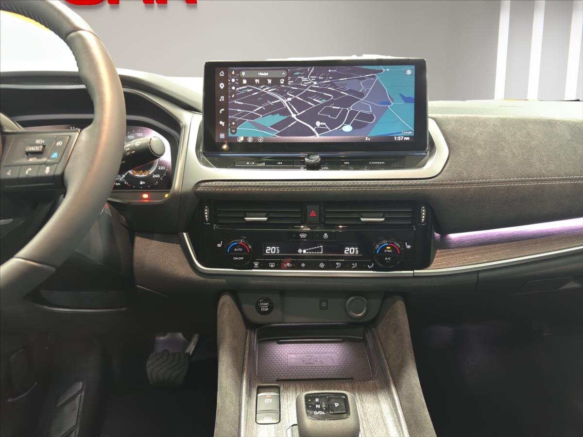 Nissan Qashqai SUV / Terénní 1,3 l 116 kw