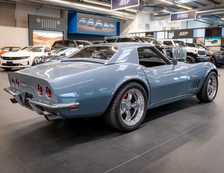 Chevrolet Corvette 8