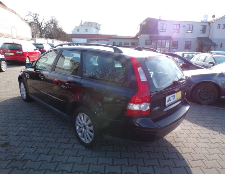 Volvo V50 Kombi 2,4 l 103 kw