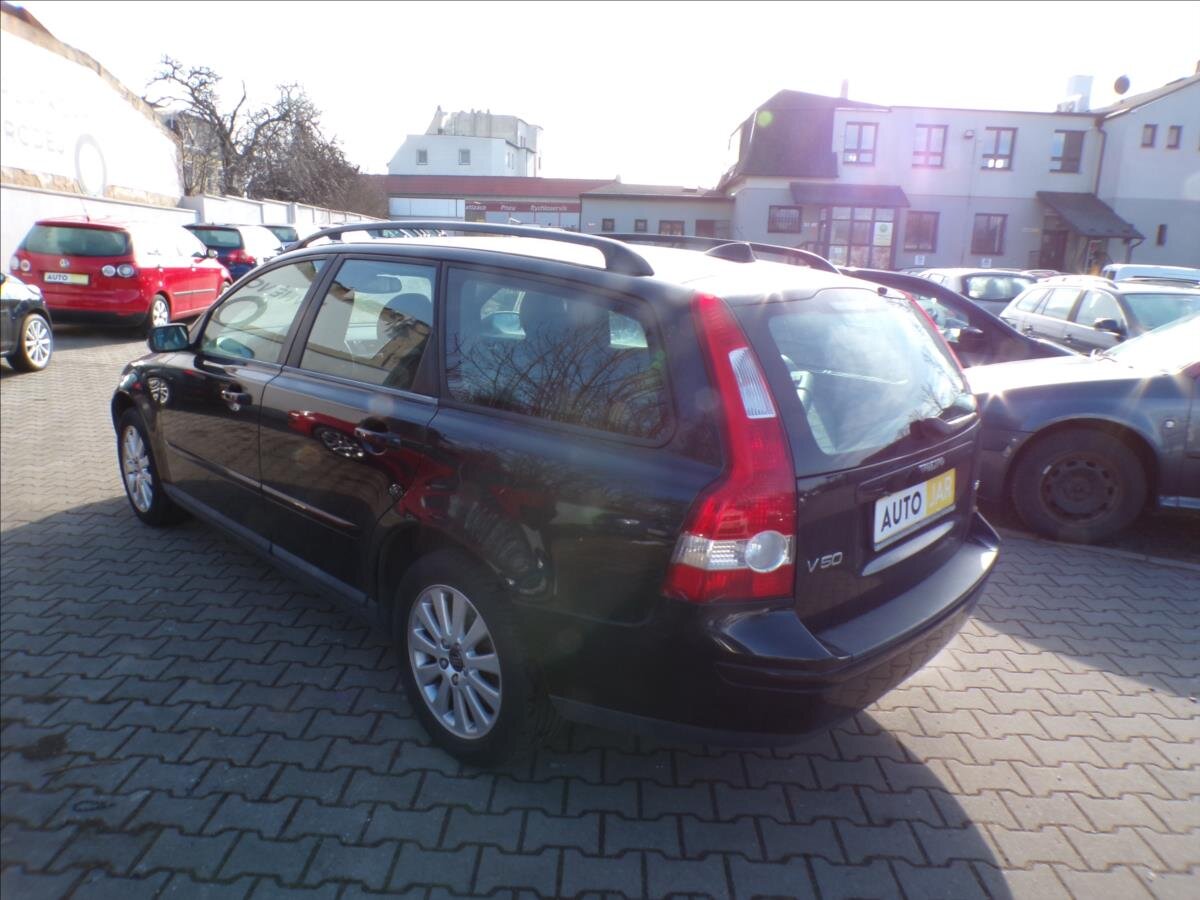 Volvo V50 Kombi 2,4 l 103 kw
