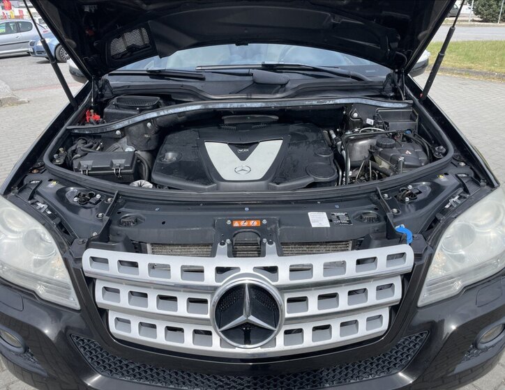 Mercedes-Benz Třídy M SUV / Terénní 3,0 l 165 kw