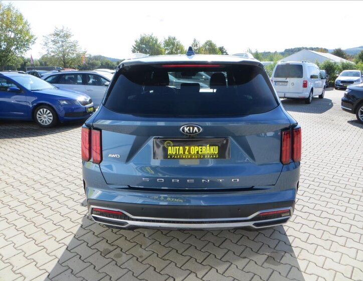 KIA Sorento 6