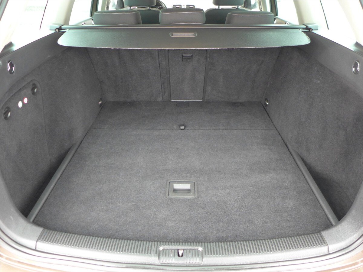 Volkswagen Golf Kombi 1,2 l 77 kw