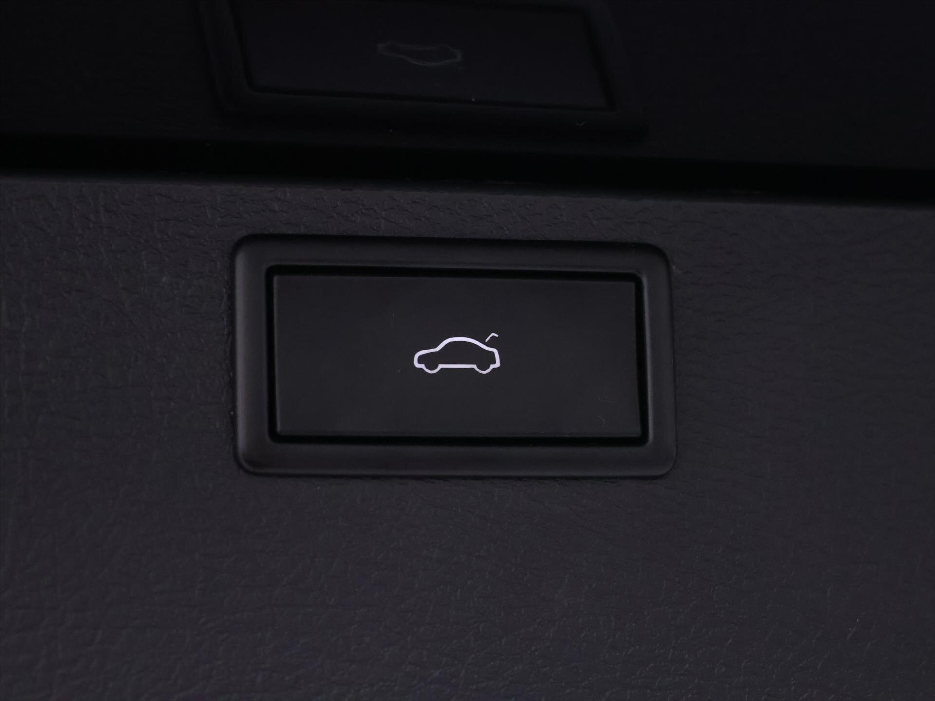 Volkswagen Multivan Kombi 2,0 l 146 kw