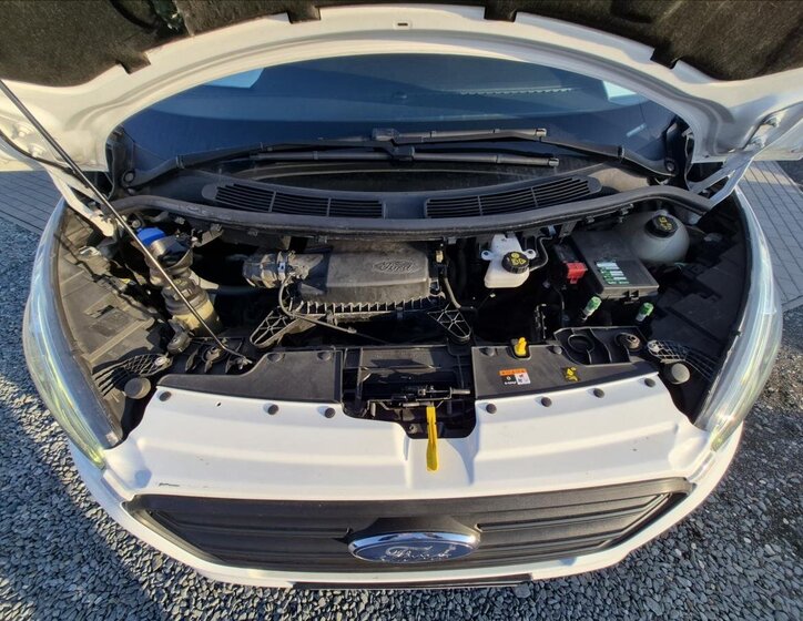 Ford Tourneo Custom MPV 2,0 l 96 kw