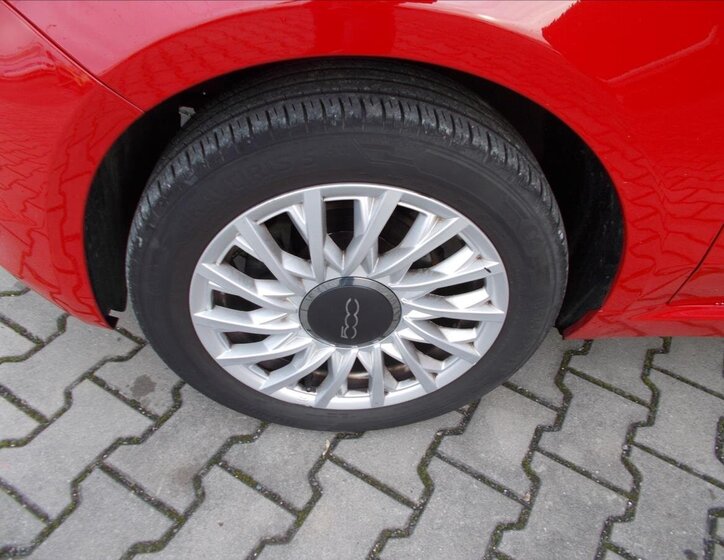Fiat 500 Hatchback 1,2 l 51 kw