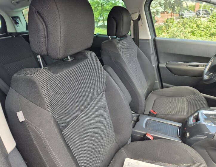 Peugeot 5008 Kombi 1,6 l 115 kw