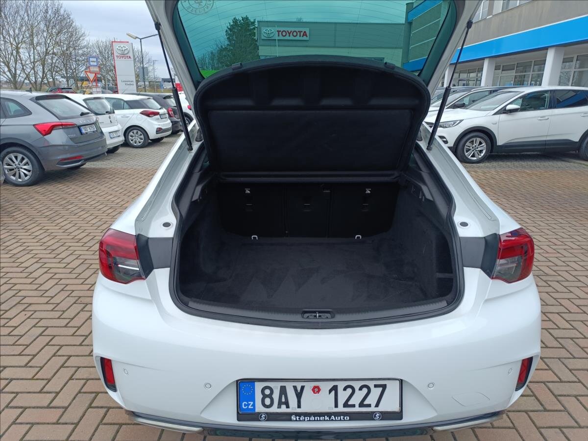 Opel Insignia Liftback 2,0 l 169 kw