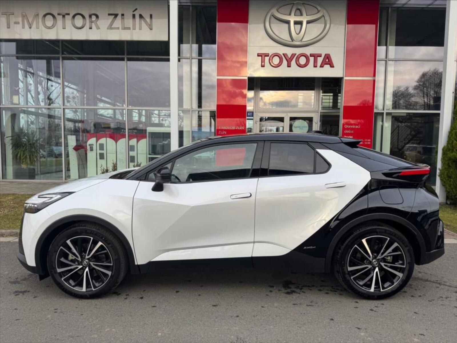 Toyota C-HR 5