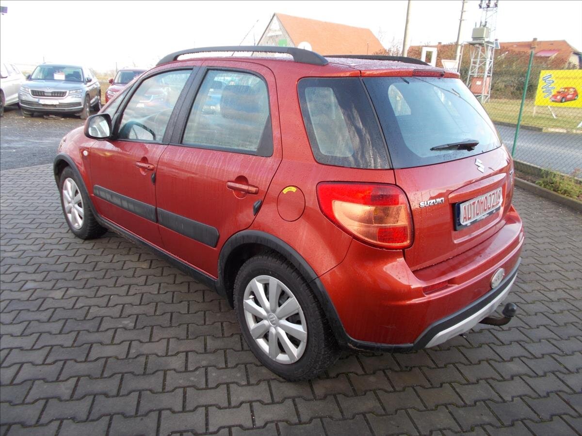 Suzuki SX4 Hatchback 1,6 l 88 kw