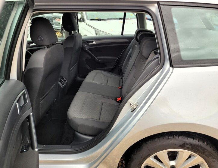 Volkswagen Golf Kombi 999,0 85 kw