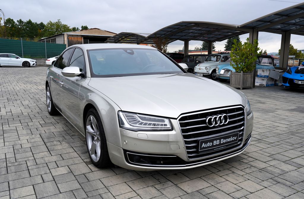 Audi A8
