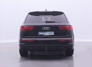 Audi Q7 6