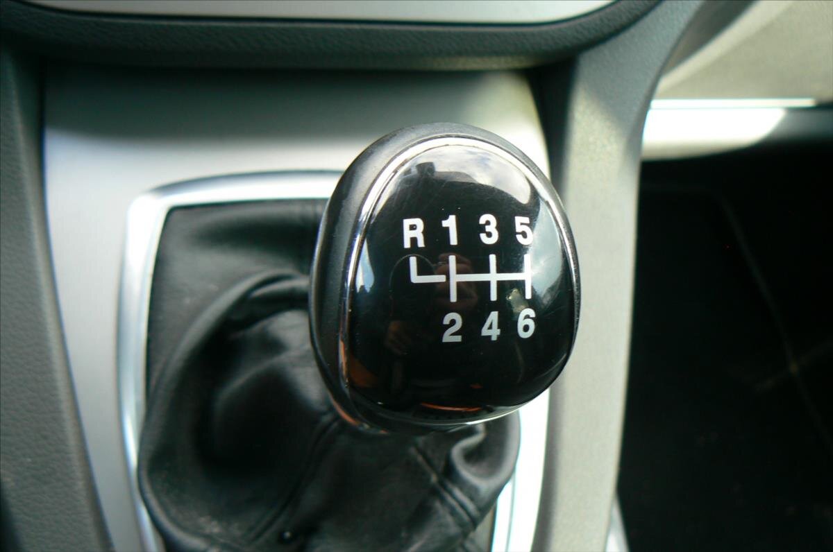 Ford Kuga SUV / Terénní 2,0 l 100 kw