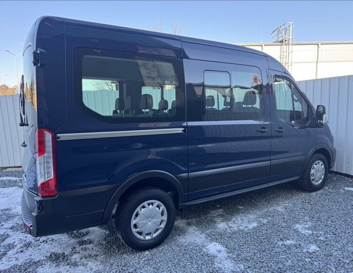 Ford Transit Kombi 2,0 l 96 kw