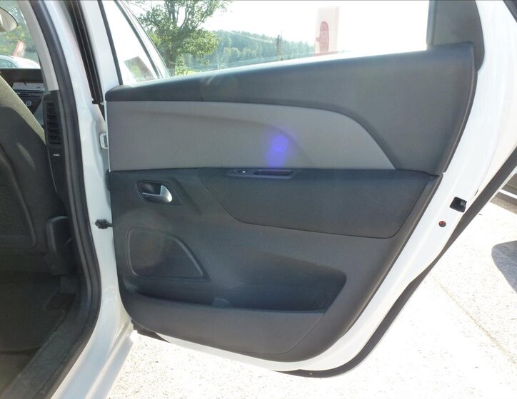 Citroën C4 Picasso 22