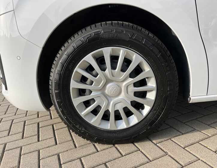 Toyota ProAce Verso 29