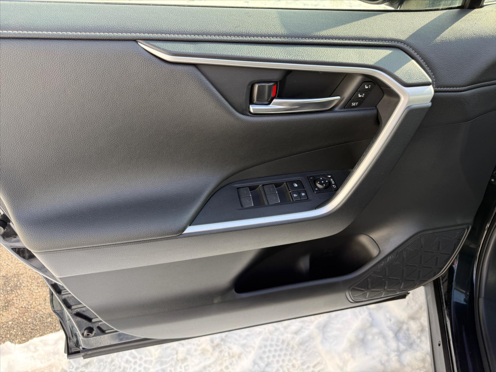 Toyota RAV4 SUV 2,5 l 131 kw