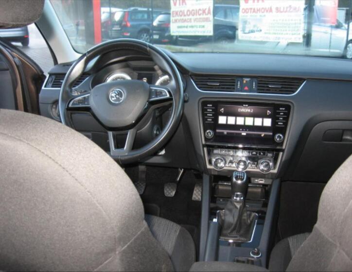 Škoda Octavia 14