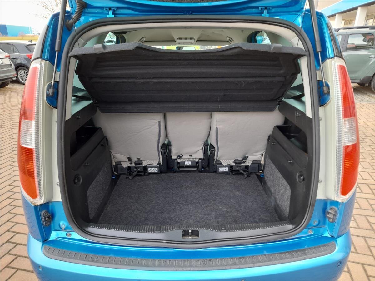 Škoda Roomster MPV 1,6 l 77 kw