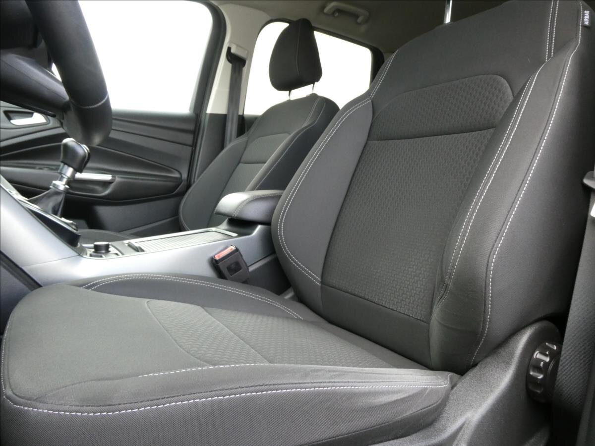 Ford Kuga SUV 1,5 l 110 kw