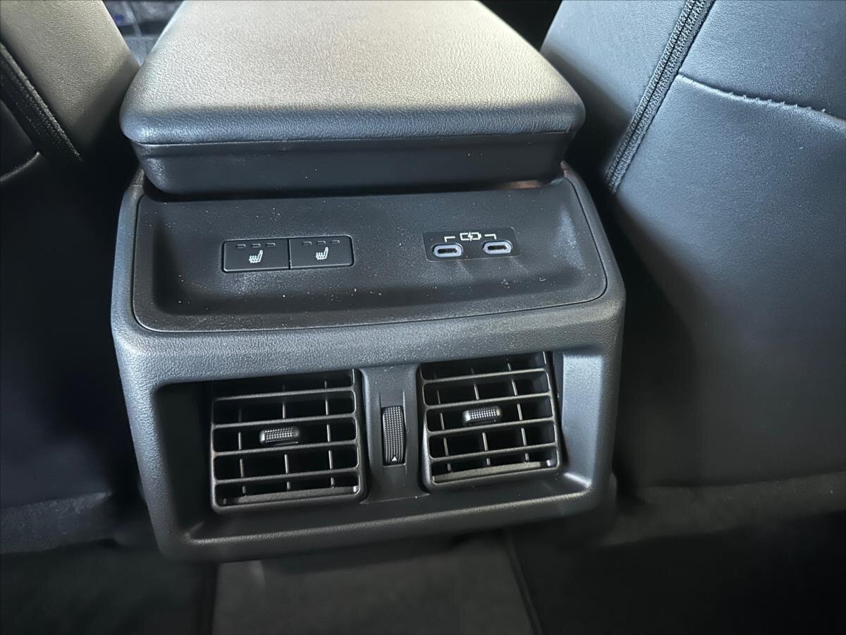 Toyota bZ4X SUV / Terénní 0,0 252 kw